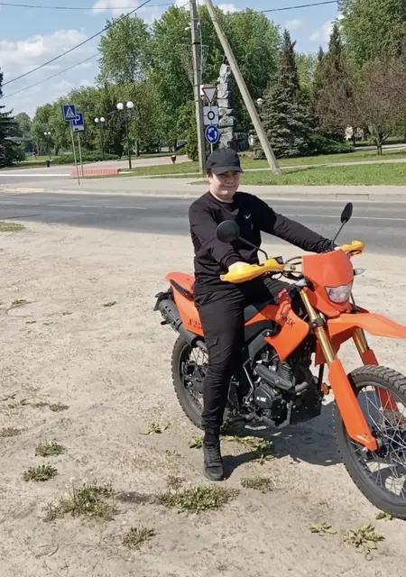 Я Влад, 18, знакомлюсь на одну ночь в Гомеле