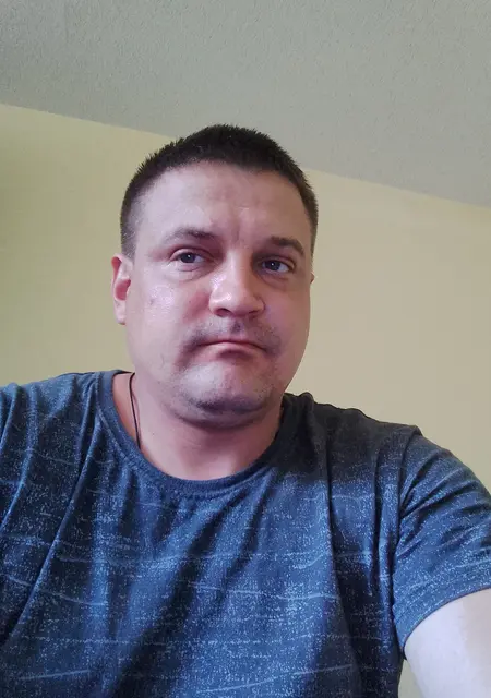 Павел из Новопскова, ищу на сайте знакомства на одну ночь