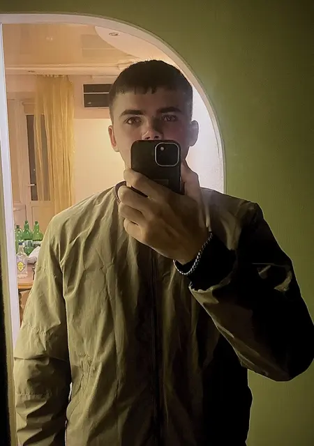 Максим из Житомира, ищу на сайте знакомства без обязательств