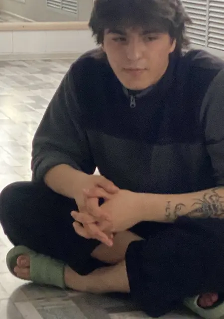 I'm Ruslan, 18 from Nottingham, seeking connections for long-term