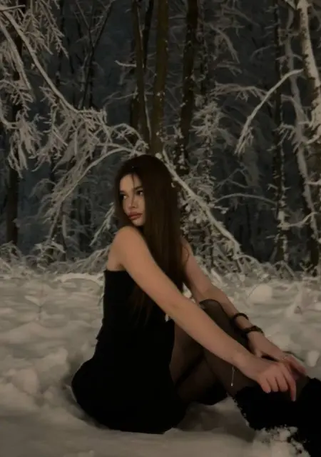 Я Настя, 19, знакомлюсь без обязательств в Киеве