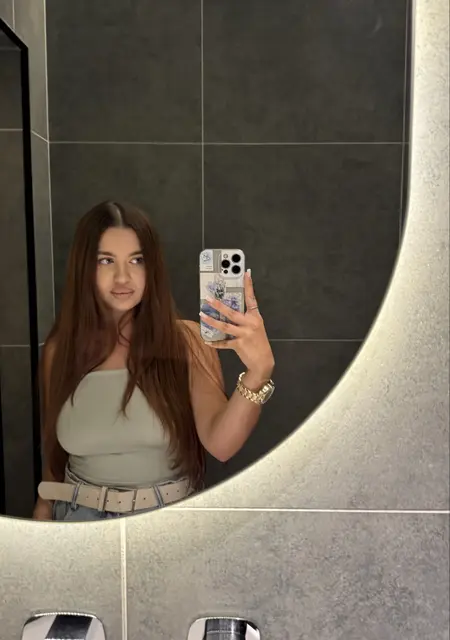 Kristina from London, looking for chat