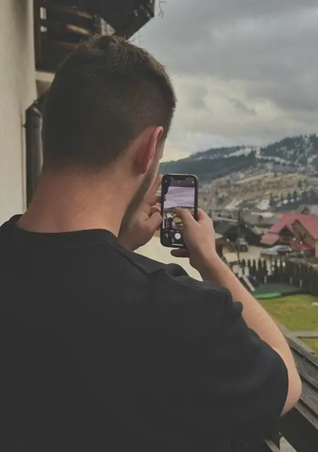 Я Дима, 21 років, знайомлюсь на одну ніч у Запоріжжя