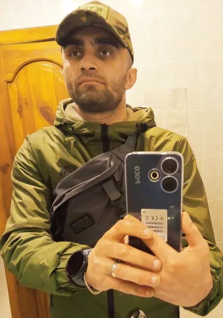 Djoni з Макіївки, шукаю на сайті знайомства на одну ніч