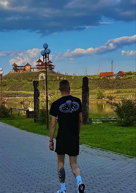 Назар з Павлограда, шукаю на сайті спілкування