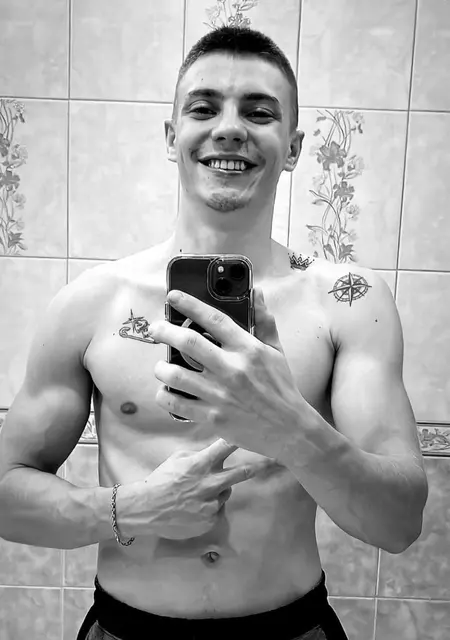 Я Максим, 23, знакомлюсь на одну ночь в Ужгороде