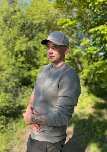 Владислав из Макеевки, ищу на сайте знакомства на одну ночь