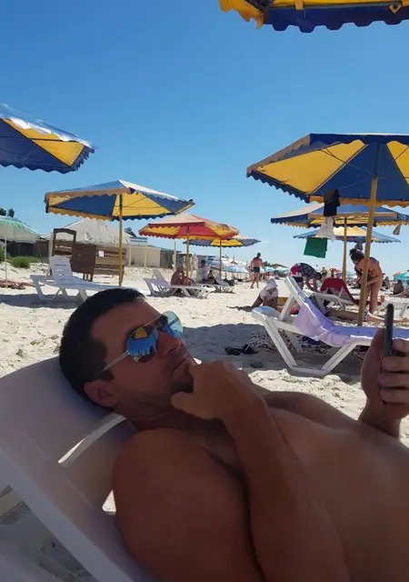 Позитивчик из Херсона, ищу на сайте знакомства без обязательств