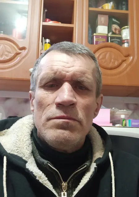 Я Саша, 55 років, знайомлюсь без зобов'язань у Донецьку