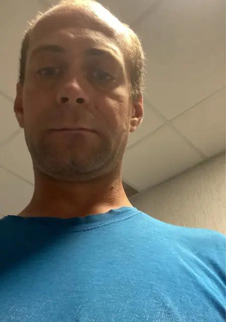 Игорь из Могилёва, мне 35, познакомлюсь для вирта