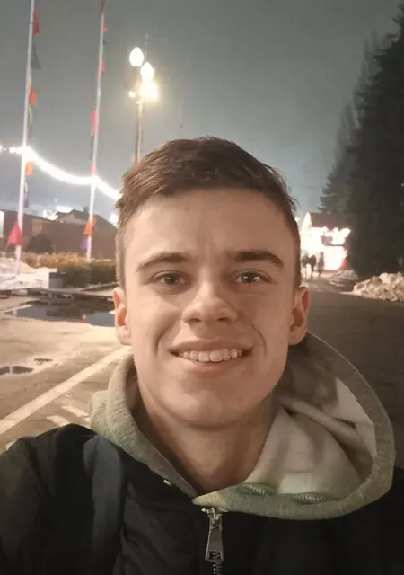 Андрей из Киева, ищу на сайте знакомства на одну ночь