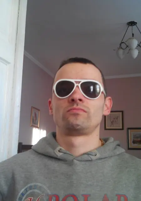 Костя з Тернополя, мені 37 років, познайомлюсь для приємного проведення часу