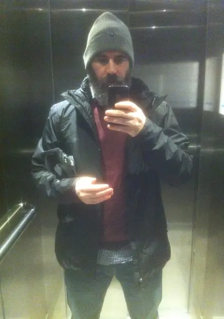 Soy Niko, 42 años de Valdepenas, busco conocer gente para relación a largo plazo