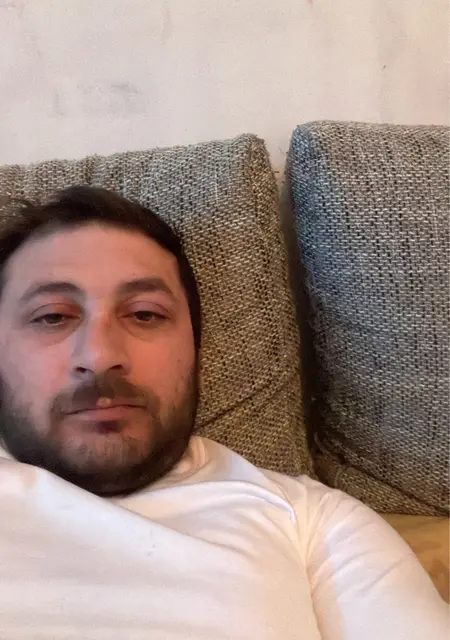 Vladut из Бонна, мне 36, познакомлюсь для приятного времяпровождения