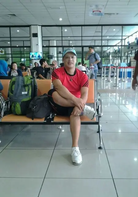 Willz из Парижа, мне 44, познакомлюсь