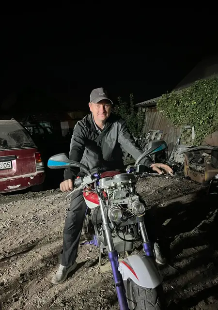 Толик из Алматы, мне 41, познакомлюсь на одну ночь