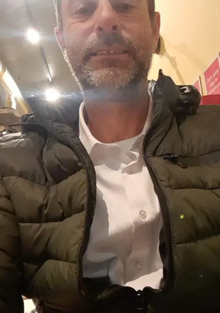 Soy Ferddy, 53 años, conociéndome para relación sin ataduras en Madrid