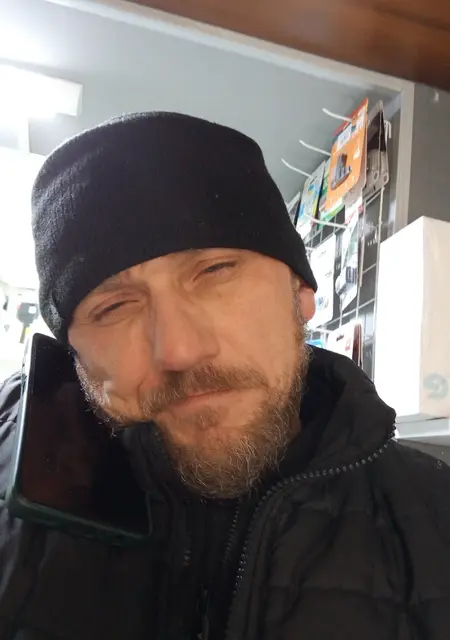 Я Denis, 42 років з Києва, шукаю знайомство для спілкування