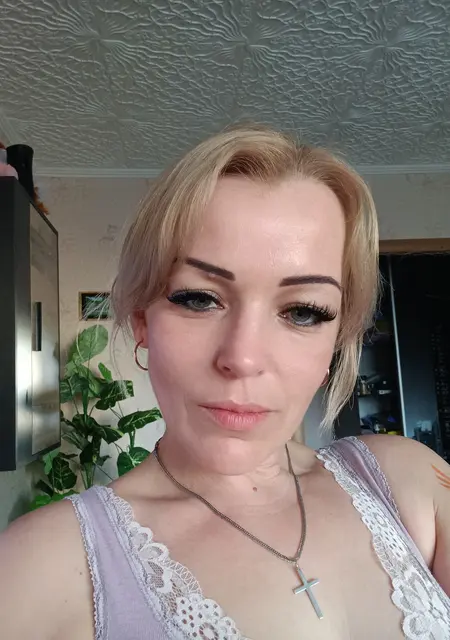 Я Лера, 42, знакомлюсь на одну ночь в Никополе