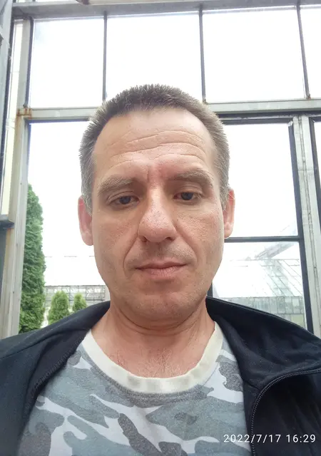 Я Сергей, 45, из Гомеля, ищу знакомство для постоянных отношений