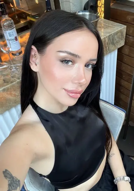 Я Kristina, 22 років, знайомлюсь для дружби у Кам’янці-Подільському