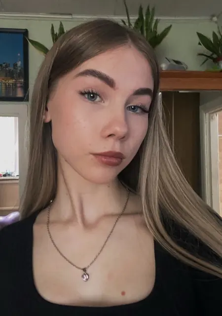 Я Аришка, 18, знакомлюсь для вирта в Мадриде