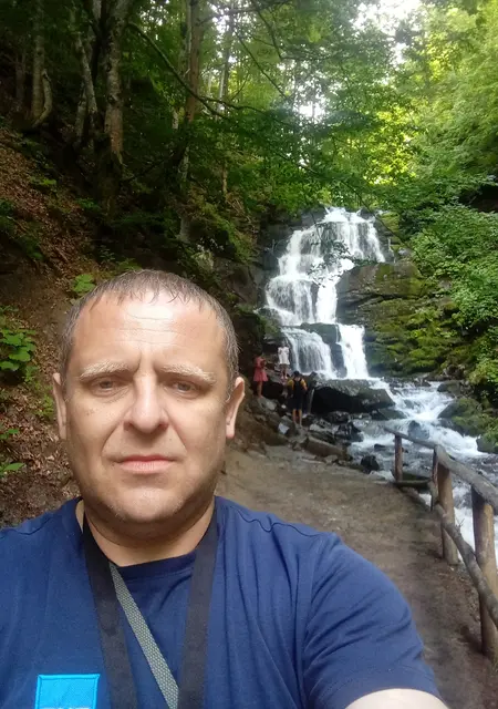 Діма з Івано-Франківська, мені 42 років, познайомлюсь на одну ніч