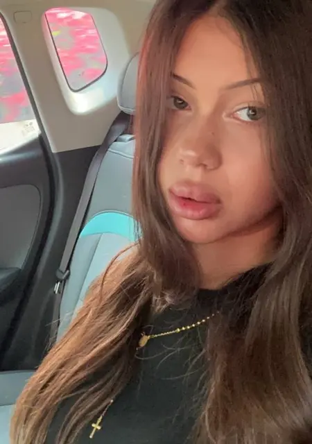 Я Викв, 20, знакомлюсь для вирта в Праге