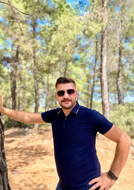 Я Osman, 28, знакомлюсь на одну ночь в Анталии