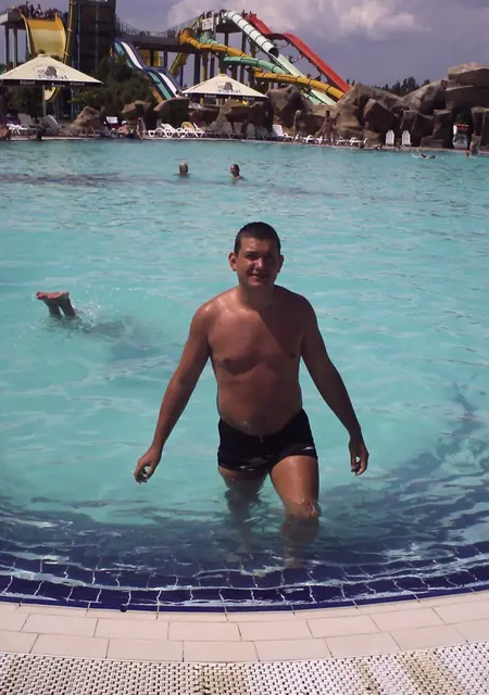 Я Владимир, 38, из Новопскова, ищу знакомства без обязательств