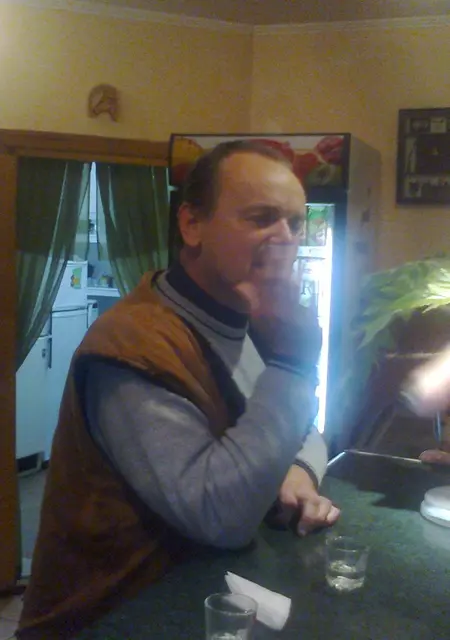 Sasha з Хмельницького, мені 57 років, познайомлюсь без зобов'язань