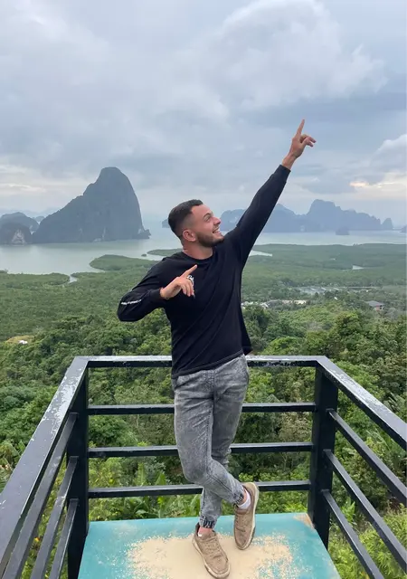 Я Владислав, 27, знакомлюсь без обязательств в Пхукете