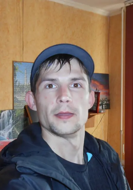 Артур из Ивано-Франковска, мне 38, познакомлюсь без обязательств