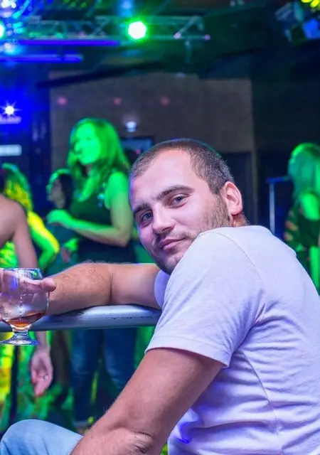 Я Николай, 45, из Новой Каховки, ищу знакомство для дружбы