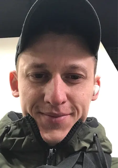 Руслан з Тернополя, мені 23 років, познайомлюсь на одну ніч