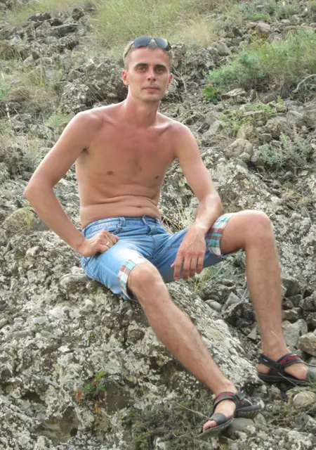 Я Alex, 41, из Молодечно, ищу знакомства без обязательств