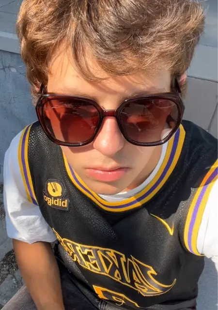 Я Yaroslav, 21, знакомлюсь для вирта в Броварах