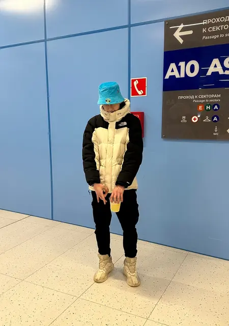 Григорий из Дубая, мне 19, познакомлюсь на одну ночь