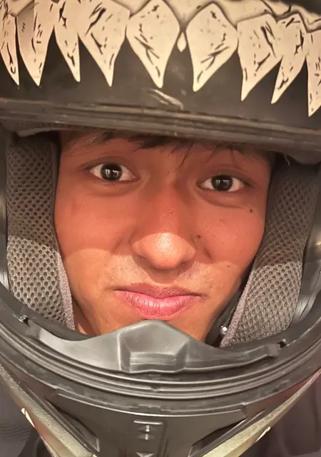 Я Жандос, 19, из Астаны, ищу знакомства без обязательств