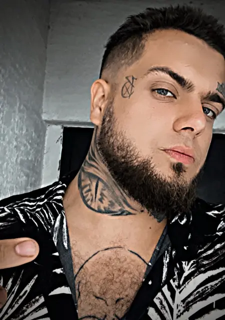 Твойвладик из Берлина, мне 23, познакомлюсь на одну ночь