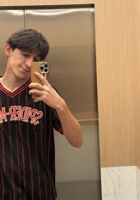 Sarfaroz из Душанбе, ищу на сайте знакомства на одну ночь