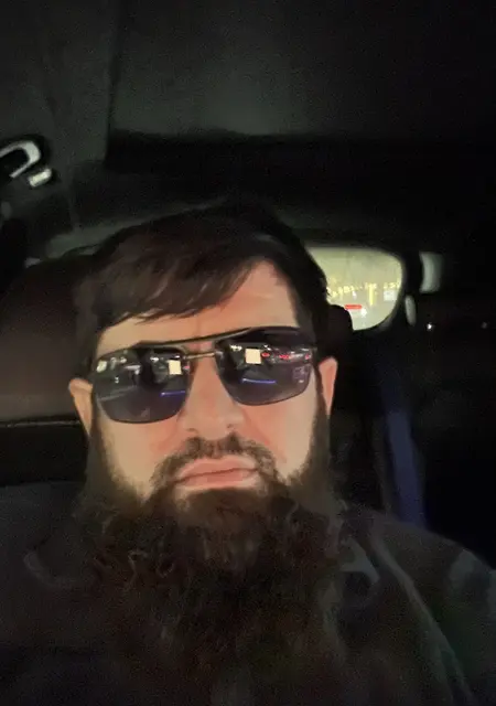 Я Магомед, 39, из Копенгагена, ищу знакомство для открытые отношения