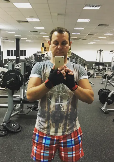 Sergek из Вроцлава, ищу на сайте знакомства на одну ночь