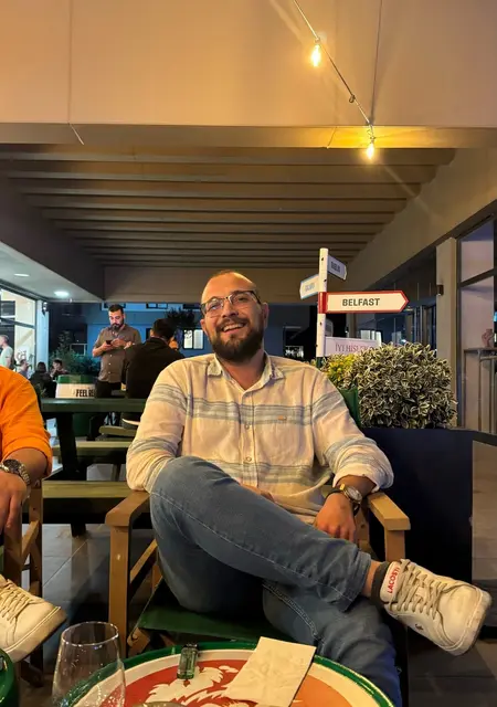 Я Umut Can, 28, знакомлюсь для дружбы в Измире