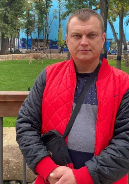 Виталий з Харкова, шукаю на сайті знайомства без зобов'язань