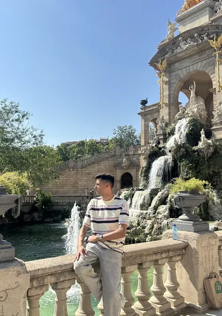 Soy Nizar, 30 años de Orense, busco conocer gente para relación sin ataduras