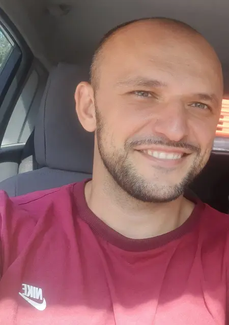 Алексей из Сум, ищу на сайте знакомства без обязательств