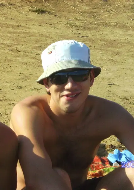 Александр из Енакиева, мне 39, познакомлюсь на одну ночь