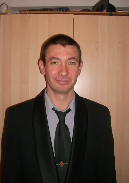 Soy Vadym, 50 años de Santander, busco conocer gente para relación a largo plazo