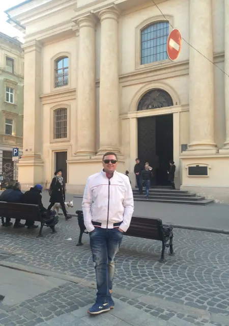 Я Dima, 45 років, знайомлюсь без зобов'язань у Івано-Франківську